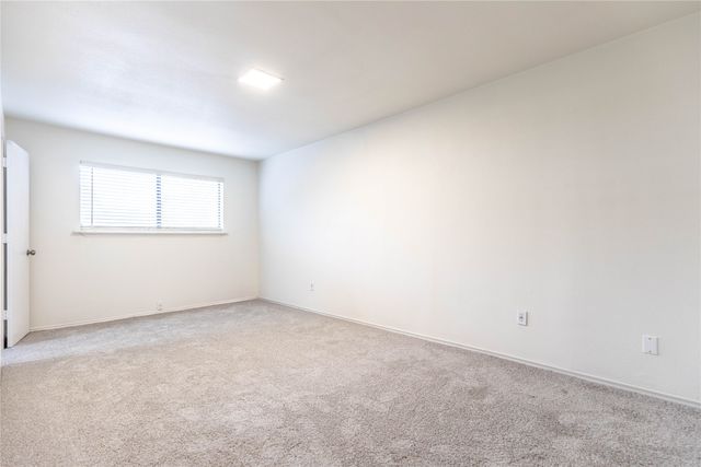7031 Holly Hill Drive 10, Dallas, TX 75231