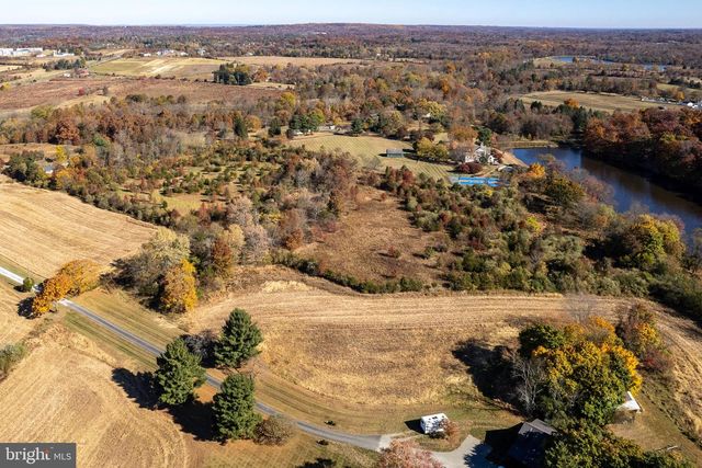 465 FEDERAL CITY RD, Pennington, NJ 08534