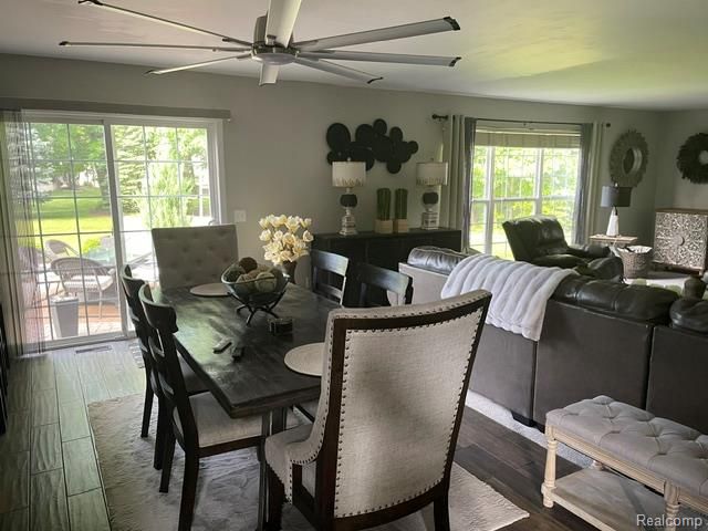 5827 Woodfield Parkway, Grand Blanc, MI 48439