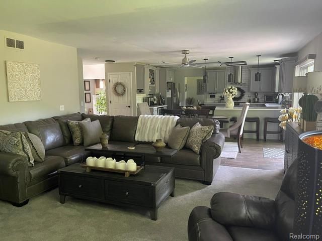 5827 Woodfield Parkway, Grand Blanc, MI 48439