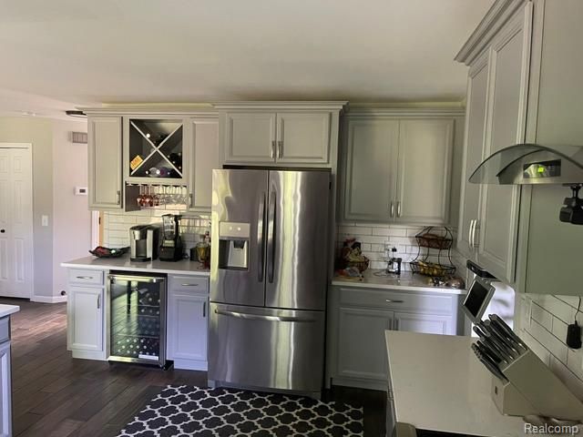 5827 Woodfield Parkway, Grand Blanc, MI 48439