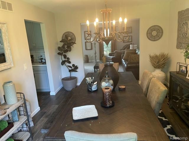 5827 Woodfield Parkway, Grand Blanc, MI 48439