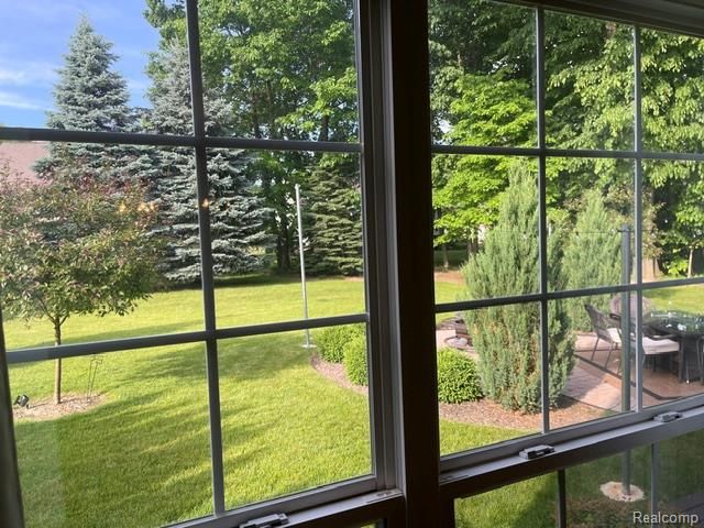 5827 Woodfield Parkway, Grand Blanc, MI 48439