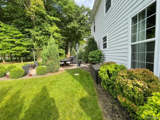 5827 Woodfield Parkway, Grand Blanc, MI 48439