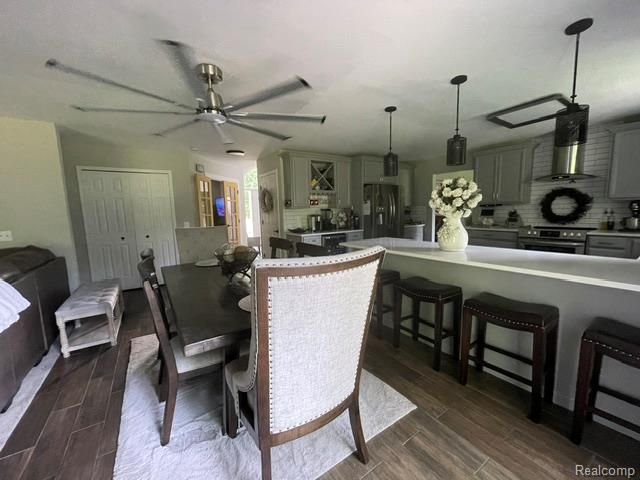 5827 Woodfield Parkway, Grand Blanc, MI 48439
