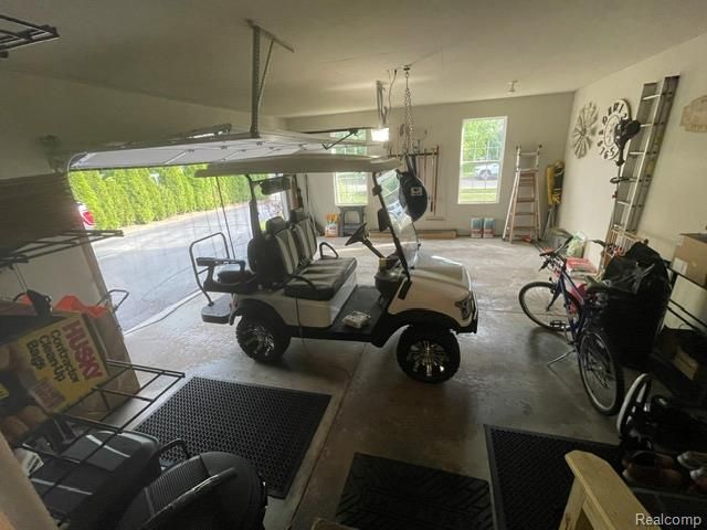 5827 Woodfield Parkway, Grand Blanc, MI 48439