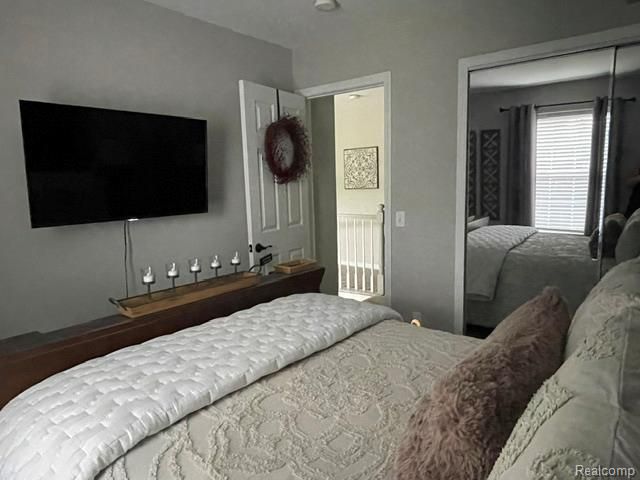 5827 Woodfield Parkway, Grand Blanc, MI 48439