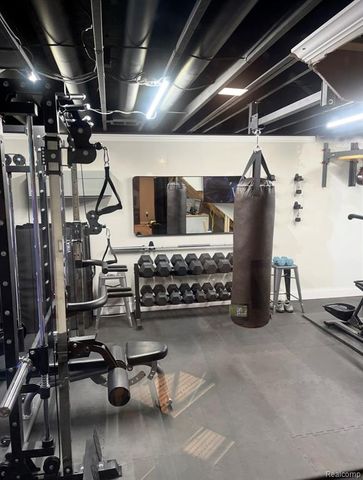 5827 Woodfield Parkway, Grand Blanc, MI 48439