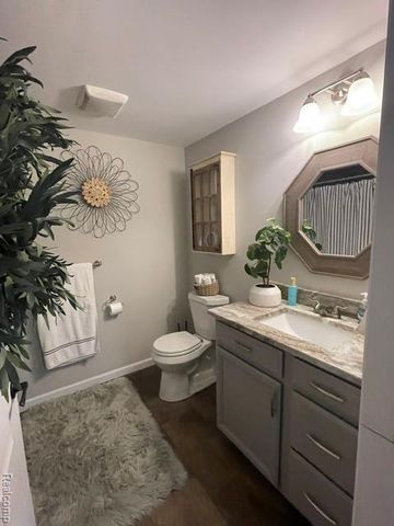 5827 Woodfield Parkway, Grand Blanc, MI 48439