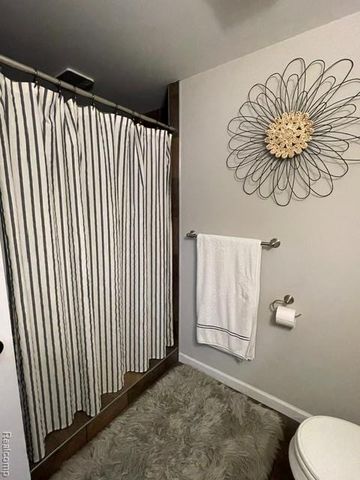 5827 Woodfield Parkway, Grand Blanc, MI 48439