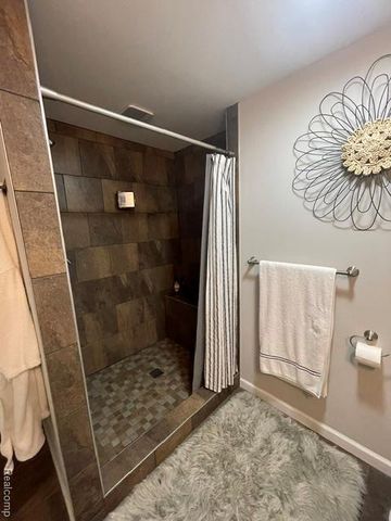 5827 Woodfield Parkway, Grand Blanc, MI 48439