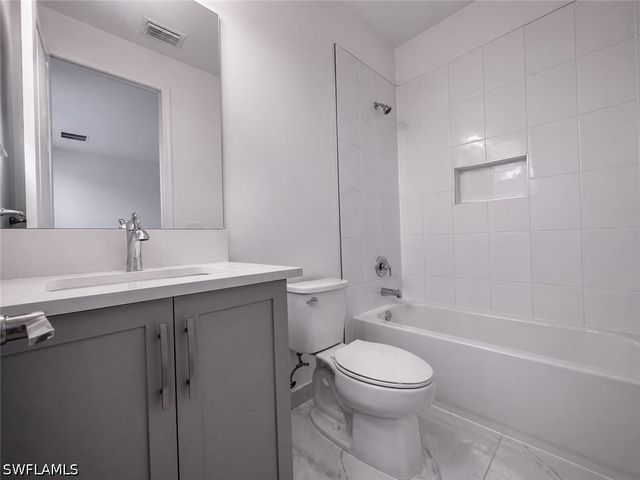 12236 Red Pine PL, Estero, FL 33928