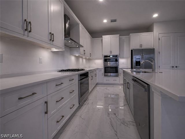 12236 Red Pine PL, Estero, FL 33928