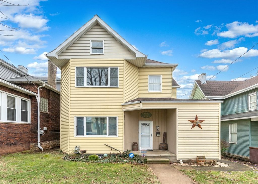 407 E Green St, Connellsville, PA 15425