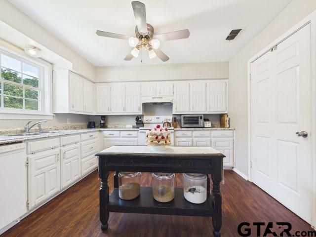 7574 ST HWY 64, Ben Wheeler, TX 75754
