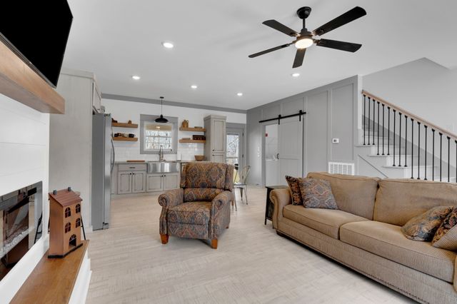 555 Ghea Rd, Normandy, TN 37360