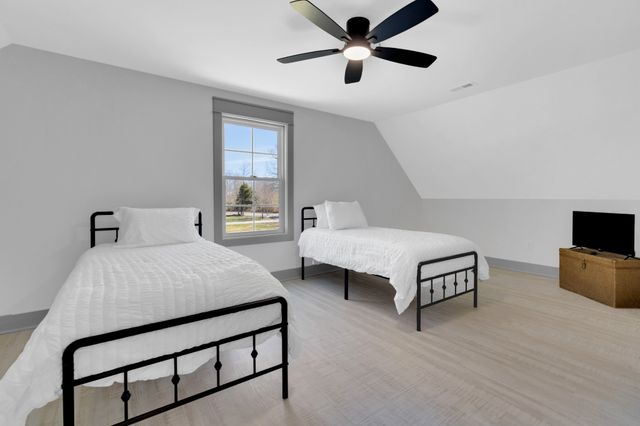 555 Ghea Rd, Normandy, TN 37360