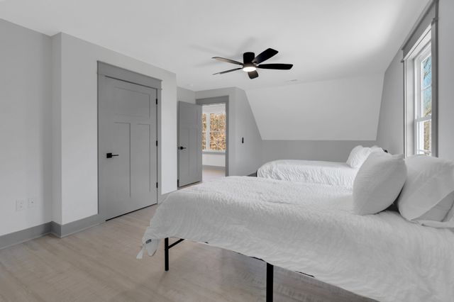 555 Ghea Rd, Normandy, TN 37360