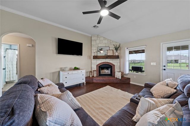 2001 Sun Circle, Rogers, TX 76569