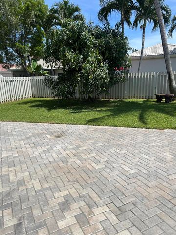 6878 NW 33rd Street, Margate, FL 33063
