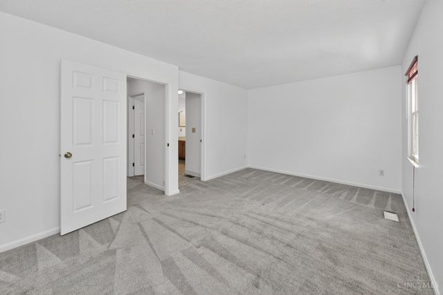 6355 Corbly Road, Cincinnati, OH 45230