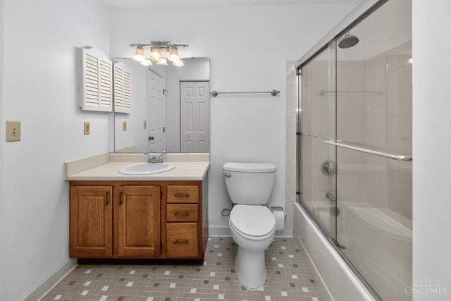 6355 Corbly Road, Cincinnati, OH 45230