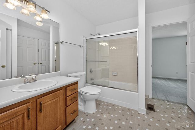 6355 Corbly Road, Cincinnati, OH 45230