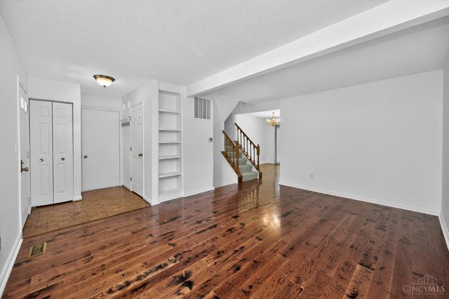 6355 Corbly Road, Cincinnati, OH 45230
