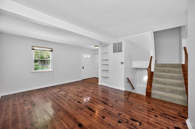 6355 Corbly Road, Cincinnati, OH 45230