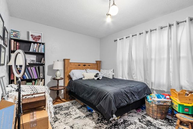 1004 DOWNEY ST, Laramie, WY 82072