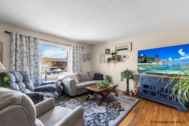 1004 DOWNEY ST, Laramie, WY 82072