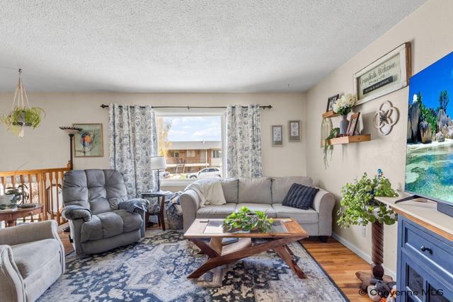 1004 DOWNEY ST, Laramie, WY 82072