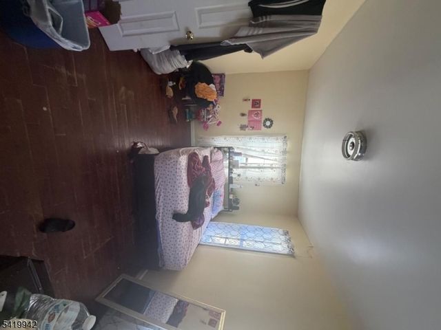 78 Duer St, North Plainfield Boro, NJ 07060