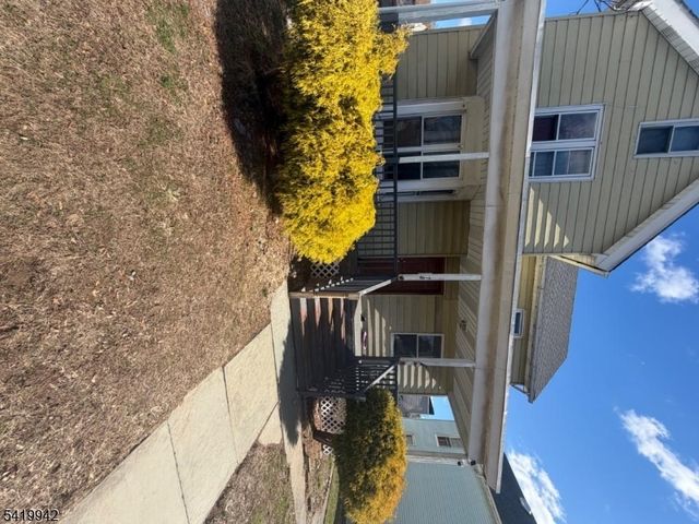 78 Duer St, North Plainfield Boro, NJ 07060