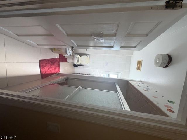 78 Duer St, North Plainfield Boro, NJ 07060