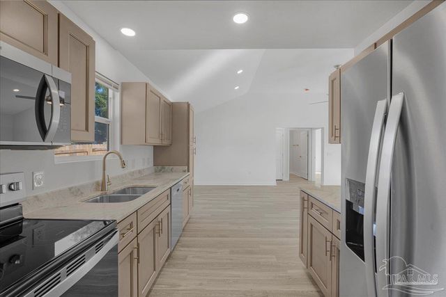 2363 N F St, Pensacola, FL 32501