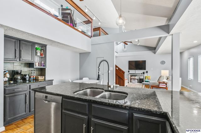 1514 S 91st Avenue, Omaha, NE 68124