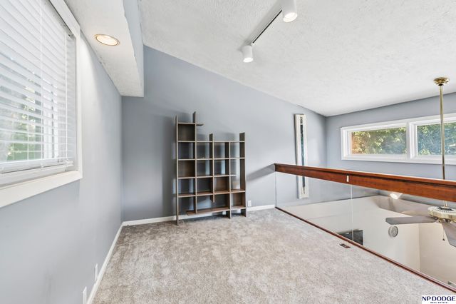 1514 S 91st Avenue, Omaha, NE 68124