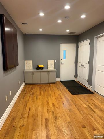 356 Mclean Boulevard, Paterson, NJ 07513