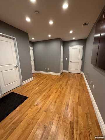 356 Mclean Boulevard, Paterson, NJ 07513