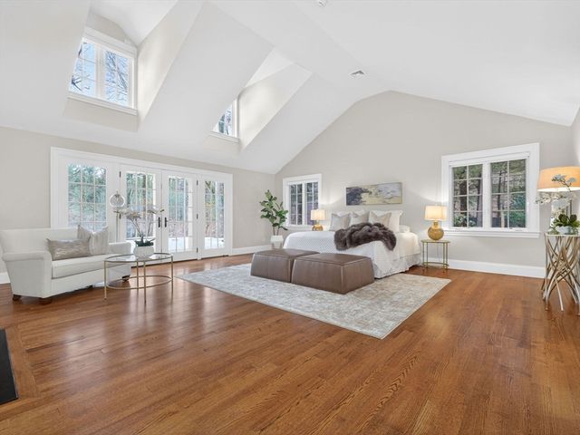 12 Winding River Cir, Wellesley, MA 02482