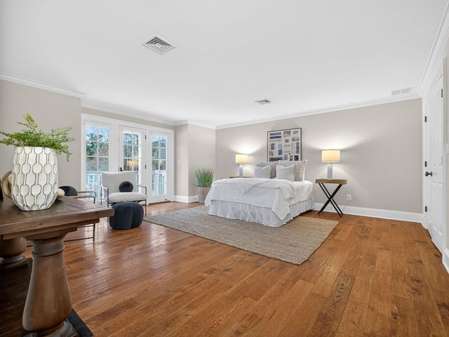 12 Winding River Cir, Wellesley, MA 02482