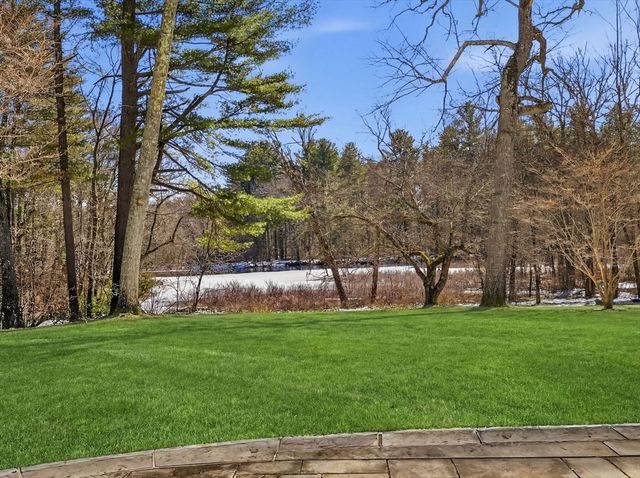 12 Winding River Cir, Wellesley, MA 02482