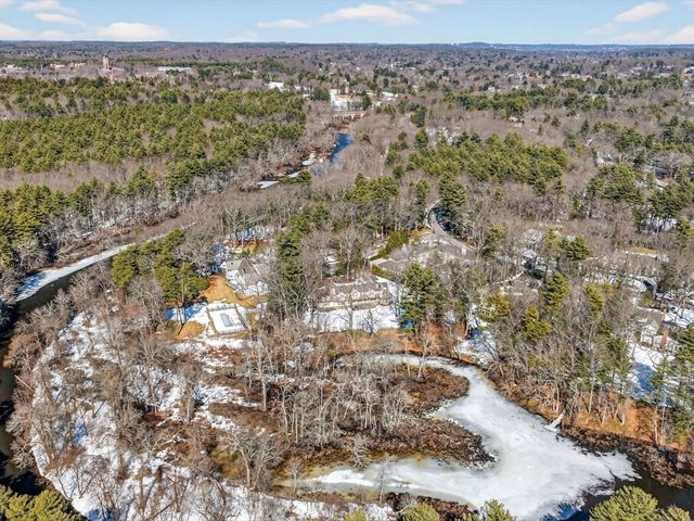 12 Winding River Cir, Wellesley, MA 02482