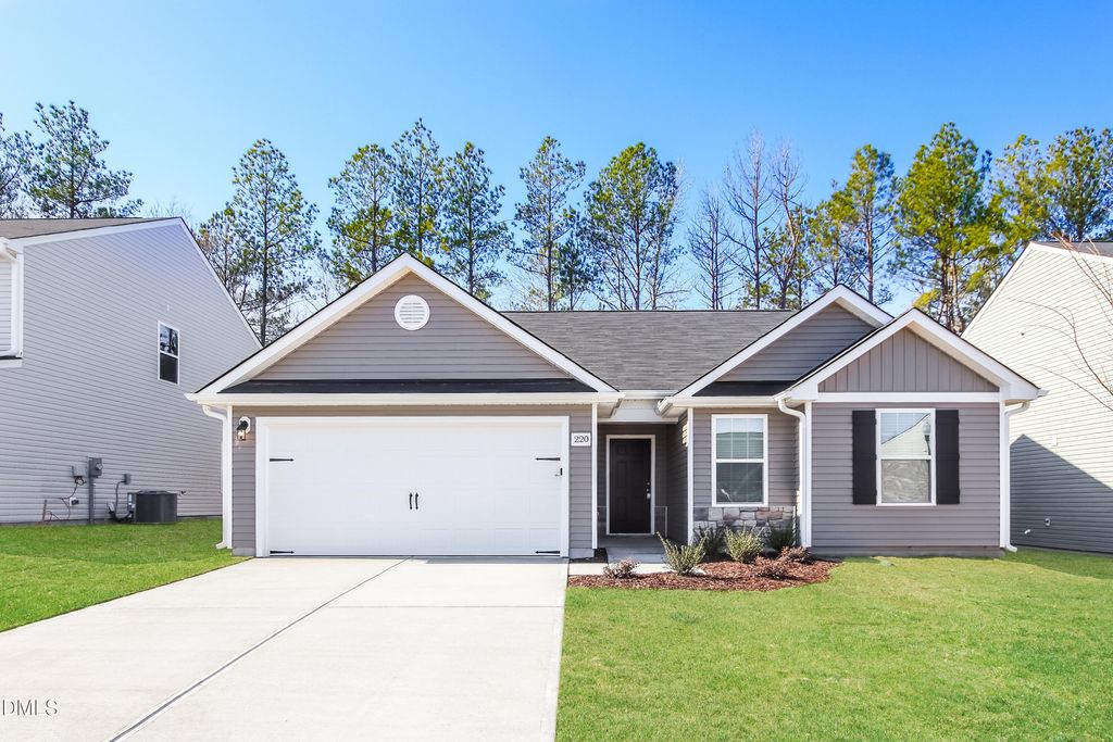 220 Rustling Way, Zebulon, NC 27597