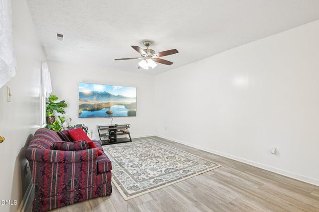 5320 Spring Pines Way, Raleigh, NC 27616