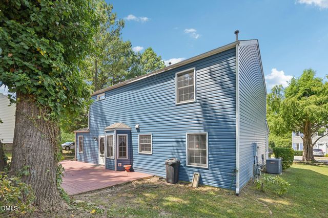 5320 Spring Pines Way, Raleigh, NC 27616