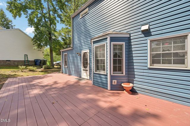 5320 Spring Pines Way, Raleigh, NC 27616