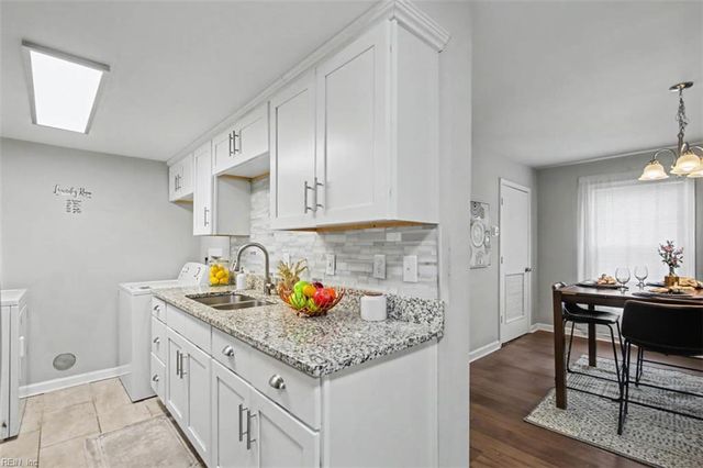 1300 White Birch LN, Virginia Beach, VA 23453