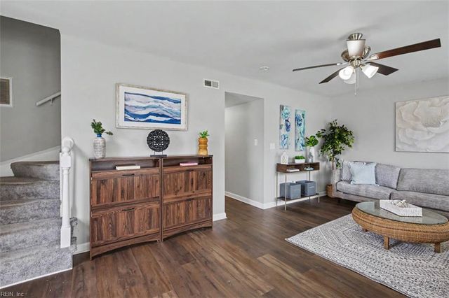 1300 White Birch LN, Virginia Beach, VA 23453
